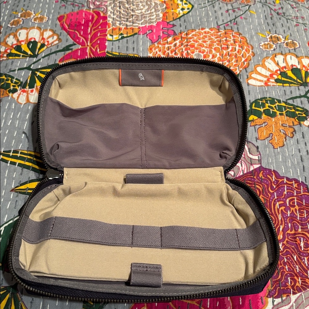 Bellroy Tech Kit Navy - Picture 9 of 10